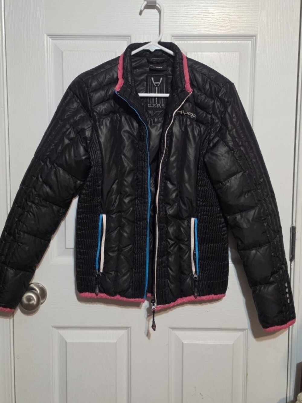 HYRA Womens Black Quilted Puffer Jacket Size L 46 Pink Blue Zip Lightweight Coat